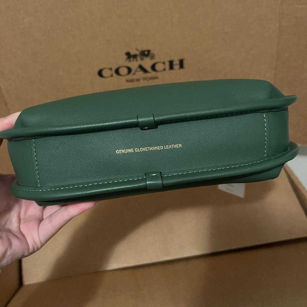 SOLD Coach Curve Zip Bag (Hunter Green) - Picture 5 of 7